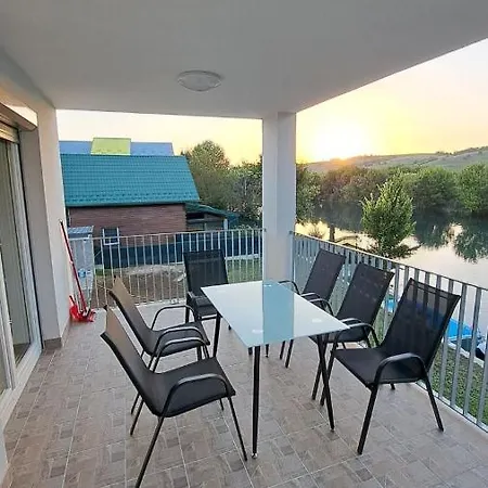 Didan Apartment *